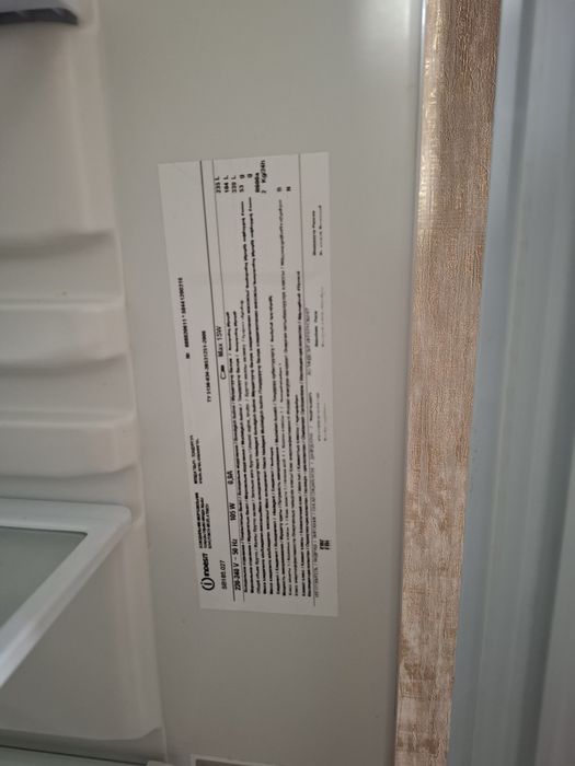 Продам холодильник