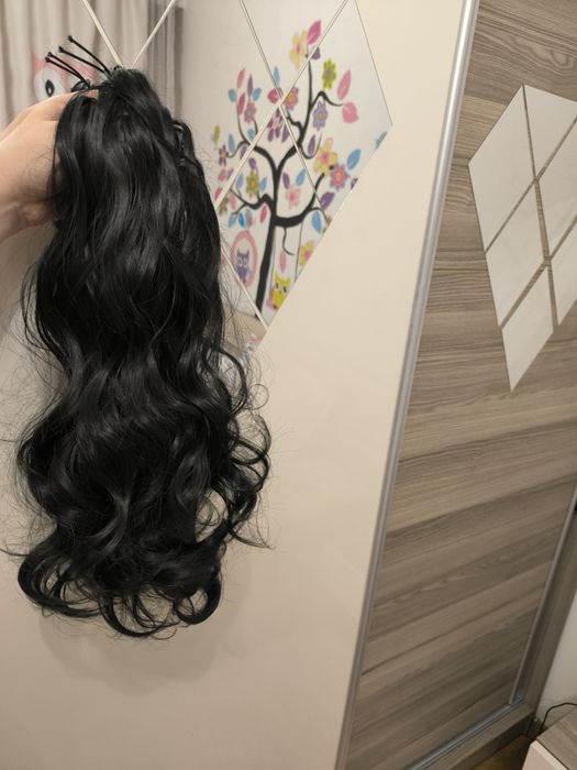 Синтетични:Къдрава Опашка,Права треса и   канеколон + Подарък чанта