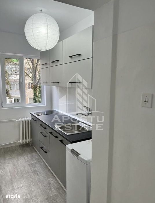 Apartament cu 3 camere de vanzare , etaj intermediar , Zona Dacia