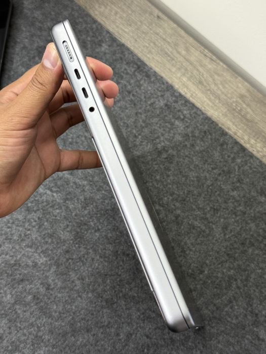 MacBook Pro 14 inch M1 pro 16GB/ 512 GB
