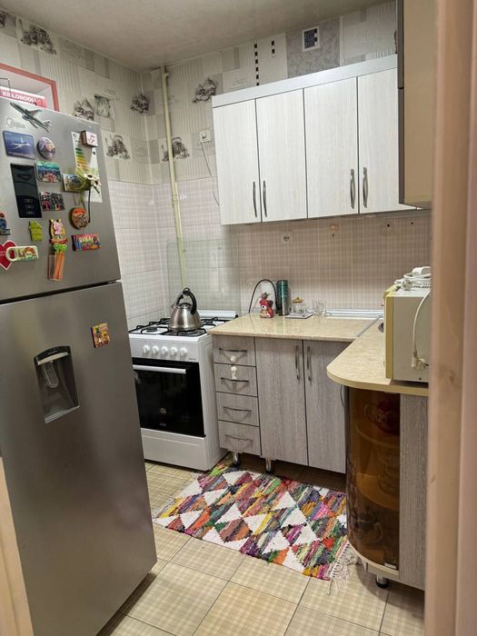 Чиланзар-1 квартал  2/2/4. Кирпичный, срочная продажа квартиры