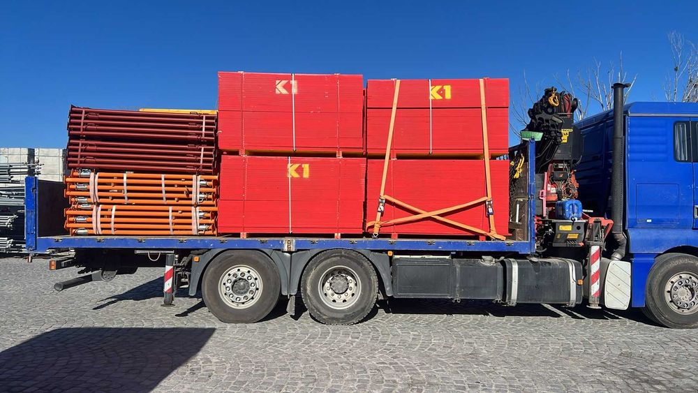 Транспортни услуги Камион с кран 20 метра. Автокран