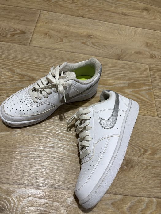 Кроссовки nike новые