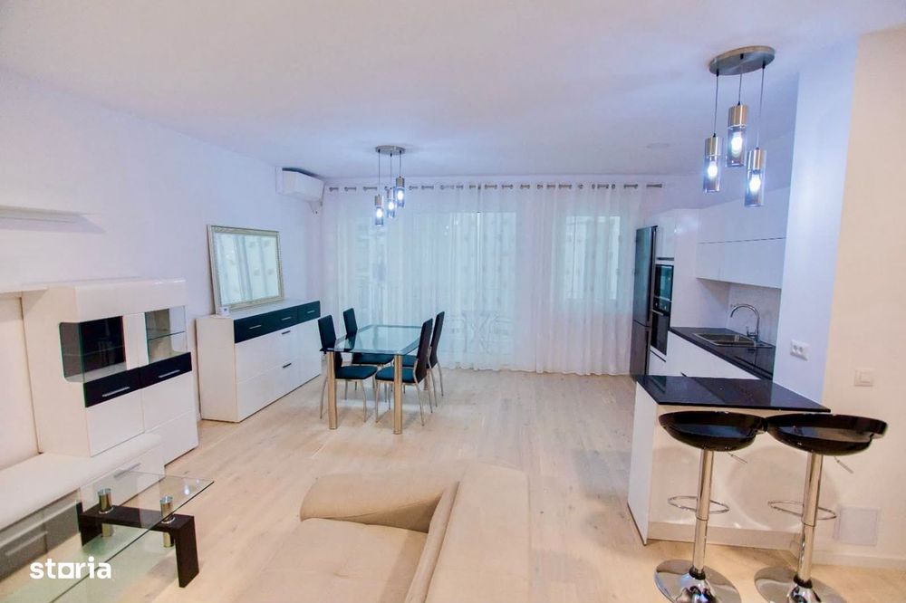 2 camere, parcare, Record Park