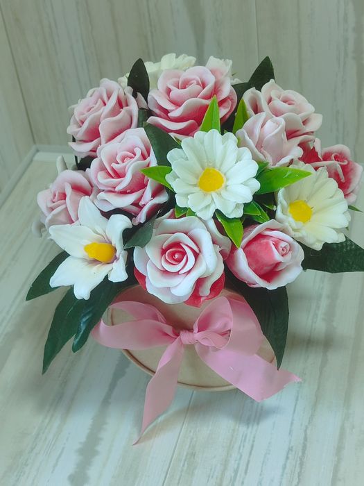 Букеты и сувениры из мыла.