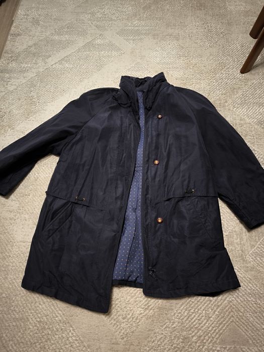 Продам женские куртки.