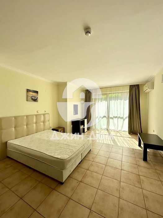 Едностаен апартамент в к-с „Свети Георги Палас“, гр. Свети Влас