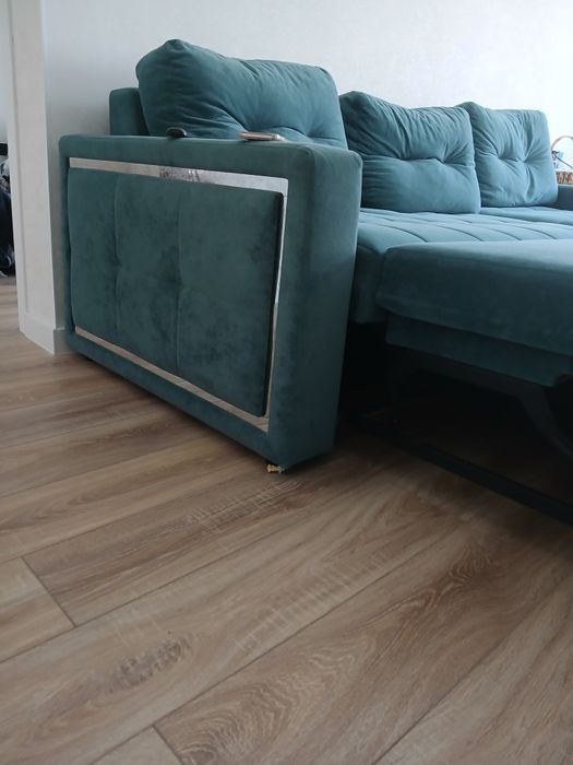Продам угловой диван