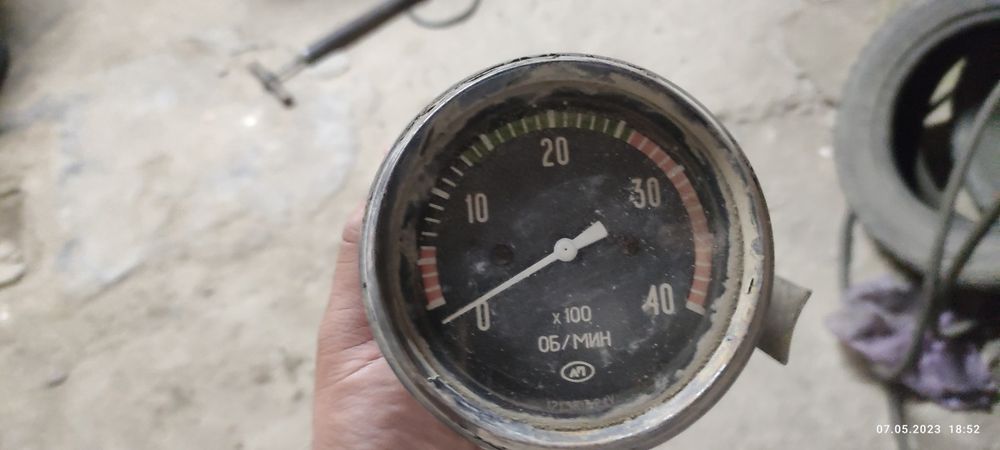 Тахометр и датчик давления