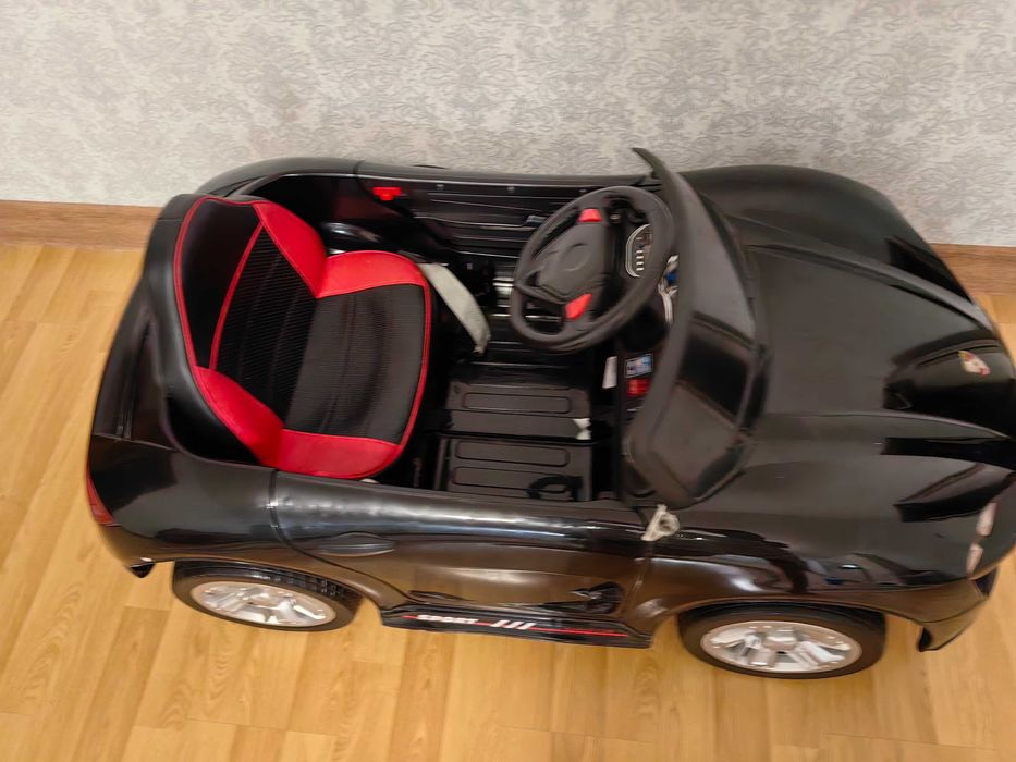 Продам детскую машину