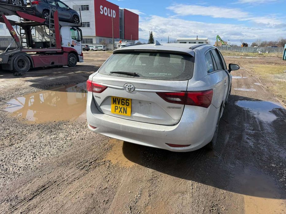 На части Тойота Авенсис Toyota Avensis 1.6 d4d 2016