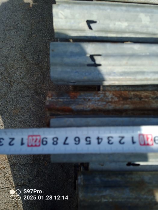 Метални лозарски  колове