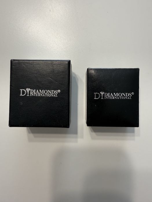 Vand inel cu diamante pretioase dama