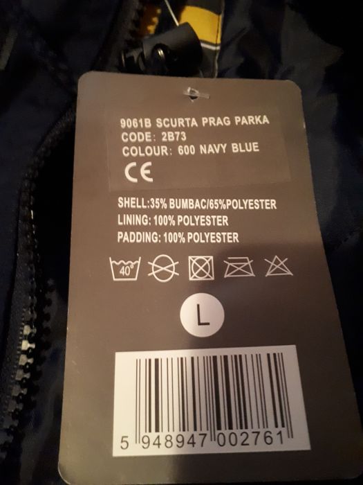 Vand scurtă vătuită cu salopetă vătuita