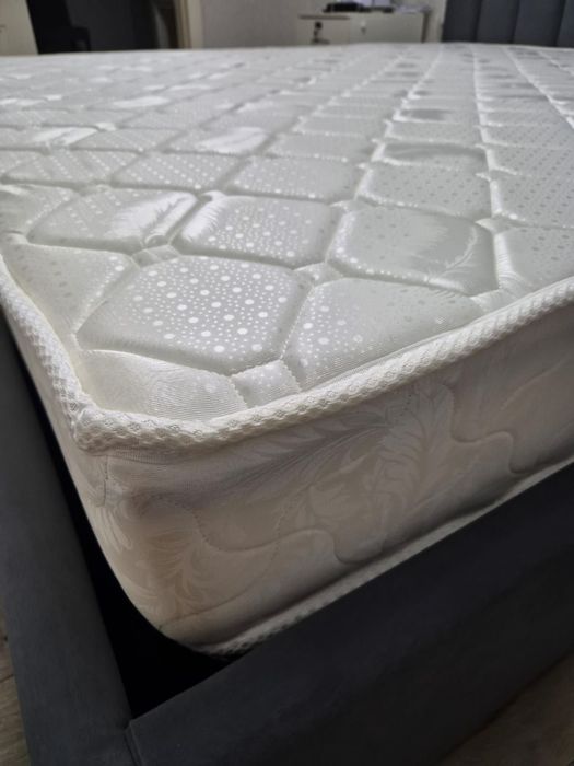 Матрас 180х200х20 см