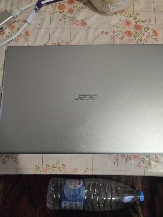 Продавъм въпросния лаптоп аксер с 16 рам  и 512 ссд  лаптопа е като чисто нов  в гаранция март месец е взиман от технополис