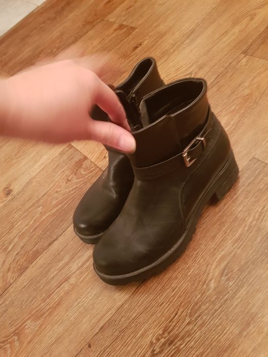 Продам новый обувь 2000т