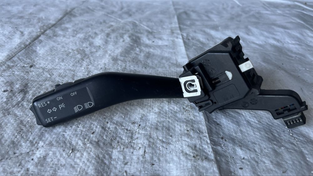 Ръчка светлини VW Golf 5