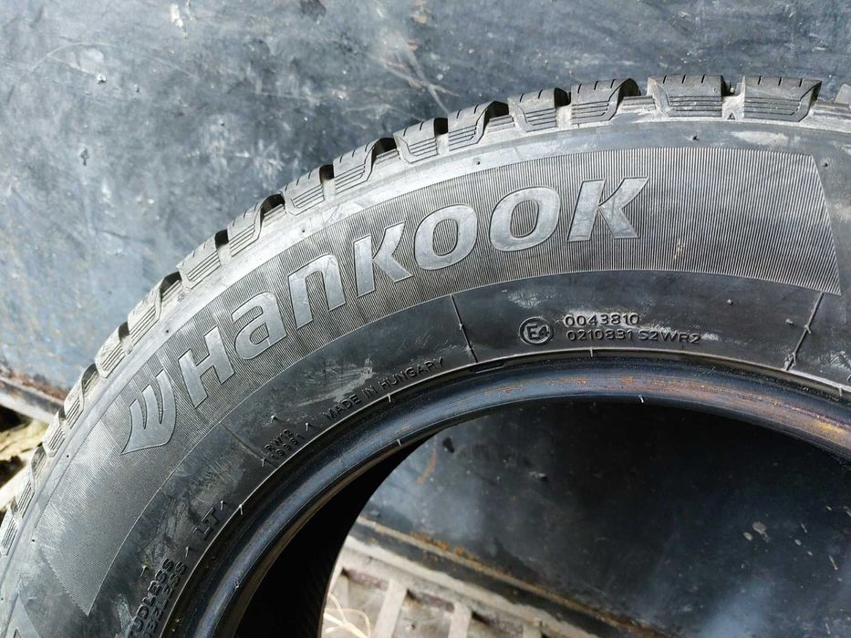 4 бр.зимни гуми Hankook 215 65 16С dot3419 Цената е за брой!