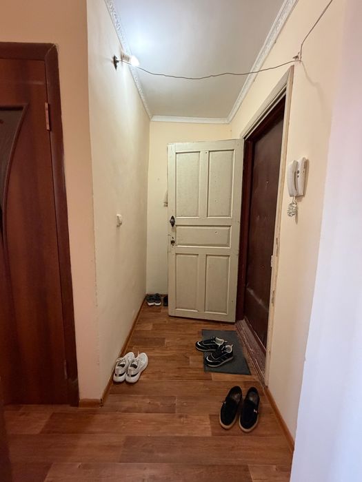 Ақмешіт 18үйден,1 бөлмелі пәтер,4 қабат