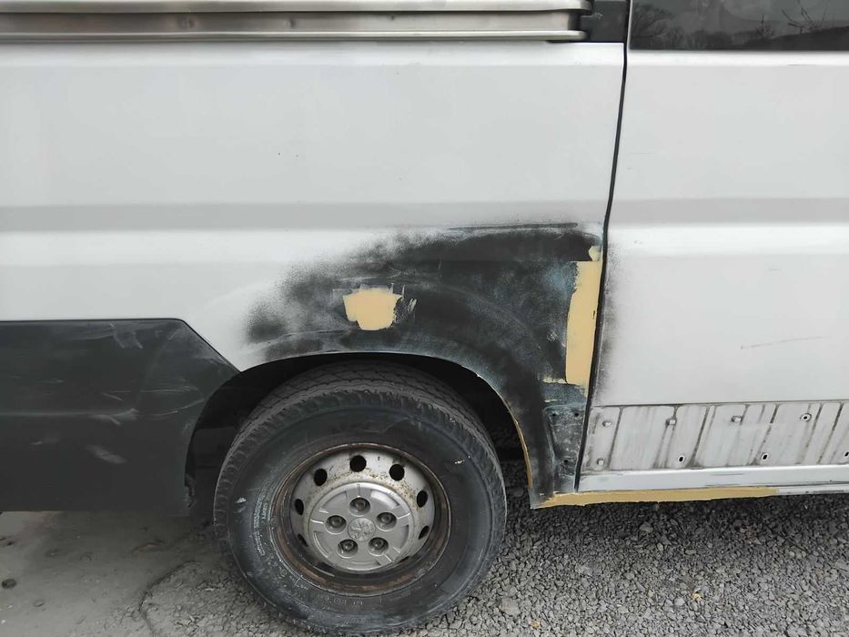 Автобояджийски и тенекеджийски услуги