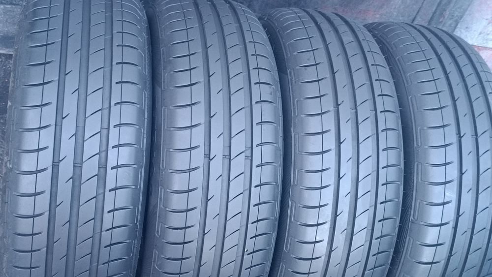 175/65/14 Vredestein