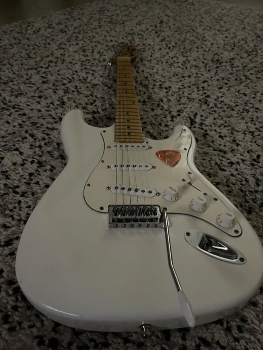 Электрогитара «Fender Stratocaster»