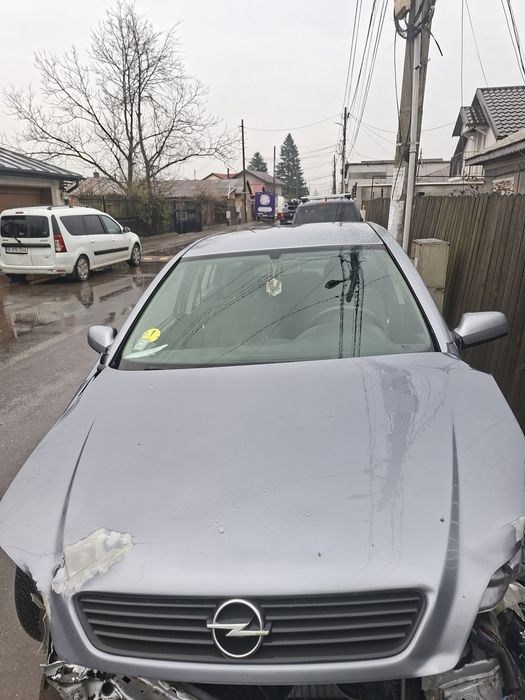 Vand piese Opel Astra G.