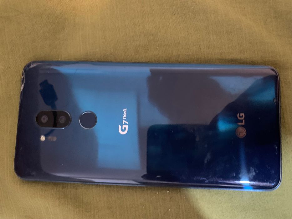 Продам телефон LG G7