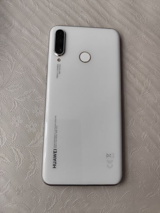 Vand telefon Huawei P30 lite