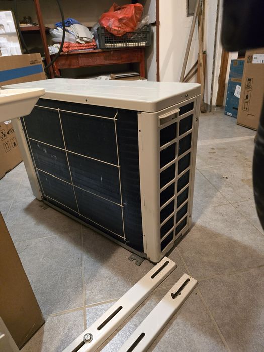 Подов климатик Daikin