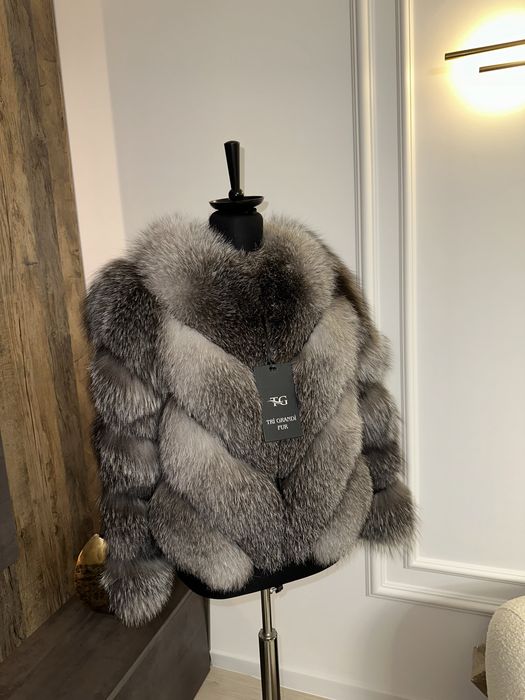 Haina blana naturala de lux