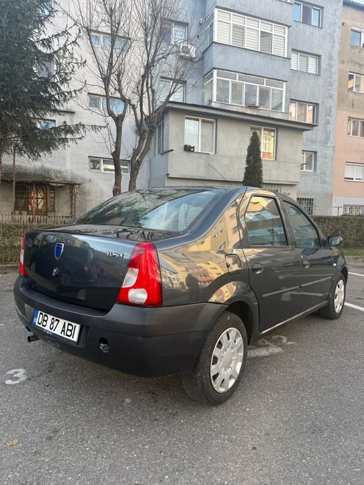 Vând Dacia Logan 2007 1.4