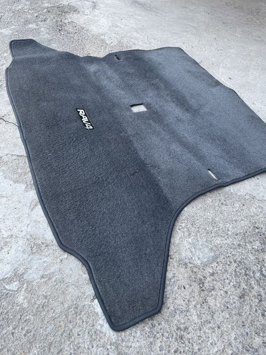 Коврик багажника RAV4 оригенал