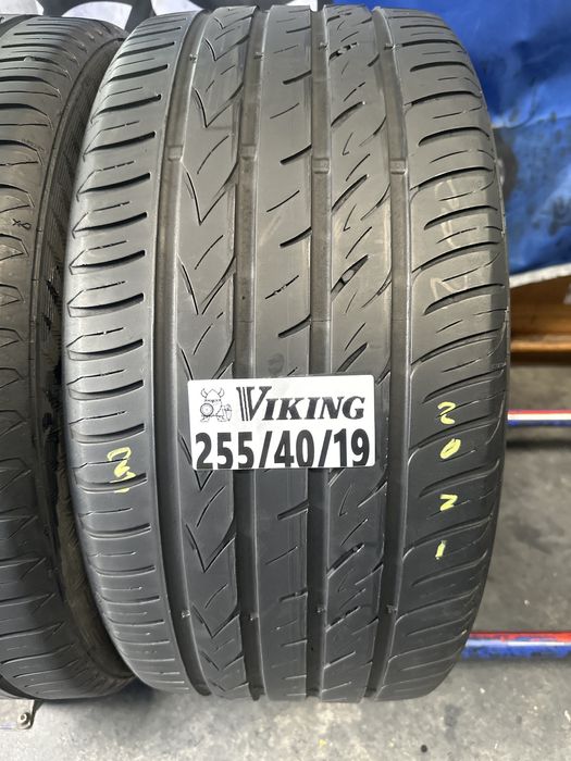 255/40/19 Viking
