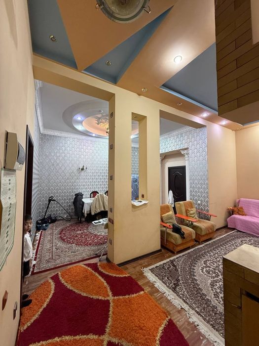 СРОЧНО метро Космонавтов 3х-комнатная 80м2