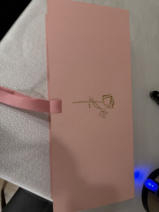 Коробка для клубники в шололаде или цветов