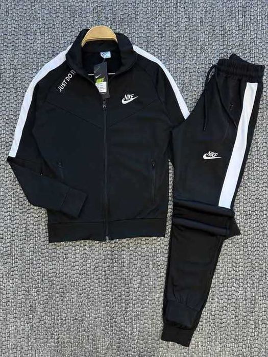 Детски екипи Nike tech