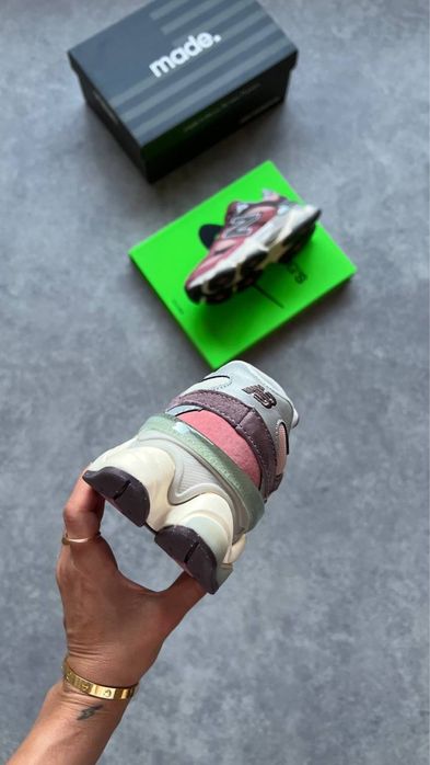 New Balance 9060 “Cherry Blosso”