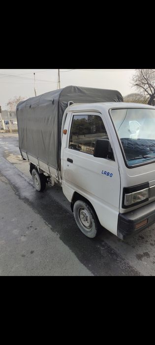 Labo tentlik sotiladi xolati alo salonda bir qol gazi bor kraska toza