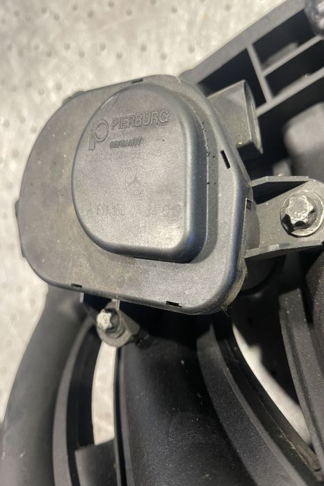 Galerie admisie A 612 090 37 Mercedes-Benz C-Class W203/S203/CL203