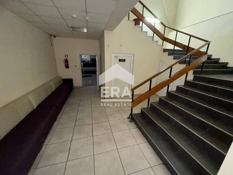 Дава се под наем Склад в Харманли - 1830 кв.м за 3888 € - Снимка #4