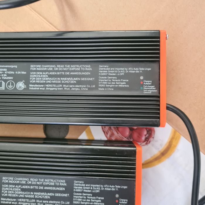 Incarcator li ion 60 v 4.5ah defect