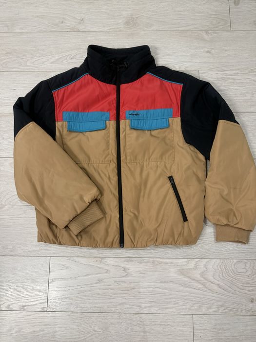 Уникално зимно цветно дамско яке на Wrangler