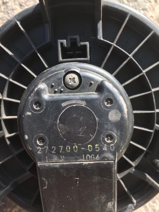 Диффузор тойота ярис 1.5 1.3 автомат радиатор