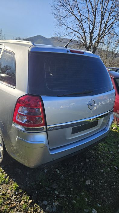 Opel Zafira B - 2008г.- 1.9 cdti - 120ps.на части