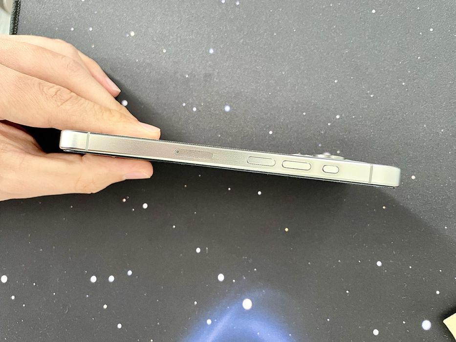 iPhone 15 Pro 128GB Nat. Titanium - 91% Sanatate baterie