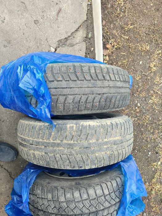Продам резину  195/65 r 15