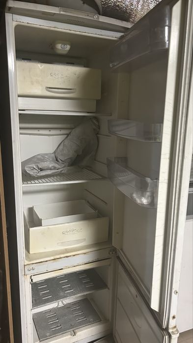 Холодильник и морозильник