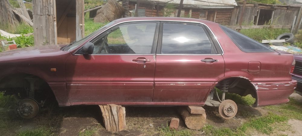 Mitsubishi galant 6